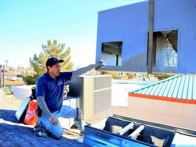 Expert rooftop HVAC installation: Bringing top-tier cooling to new heights!